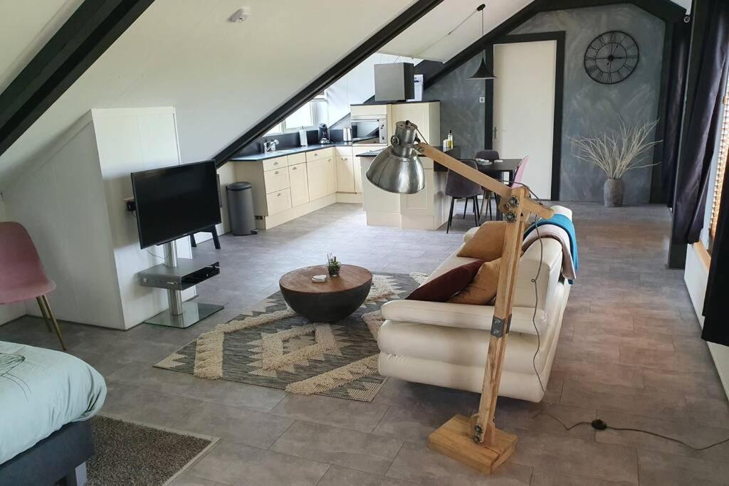 Vrijstaand / Landelijk Appartement Met Uitzicht! De Wijk Kültér fotó