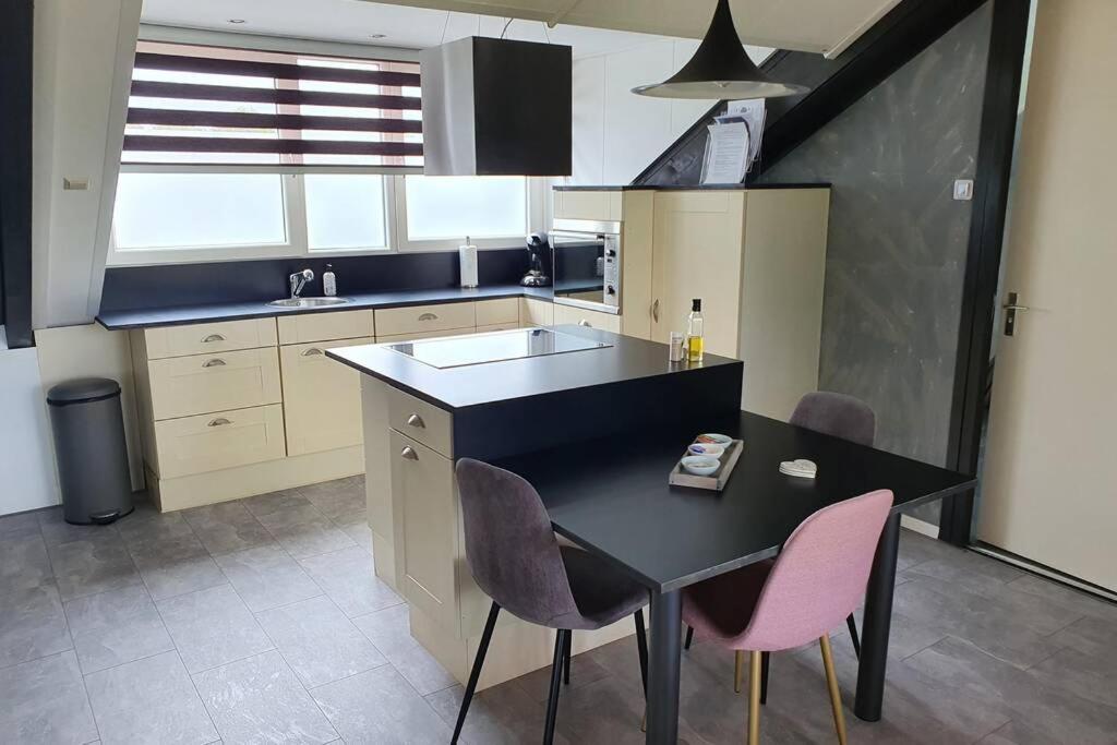 Vrijstaand / Landelijk Appartement Met Uitzicht! De Wijk Kültér fotó