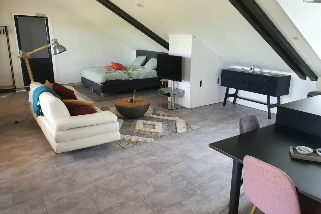 Vrijstaand / Landelijk Appartement Met Uitzicht! De Wijk Kültér fotó